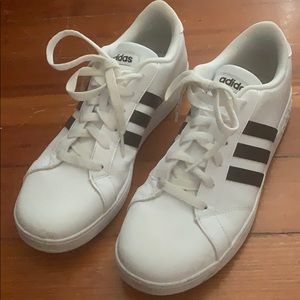 Adidas tennis shoes